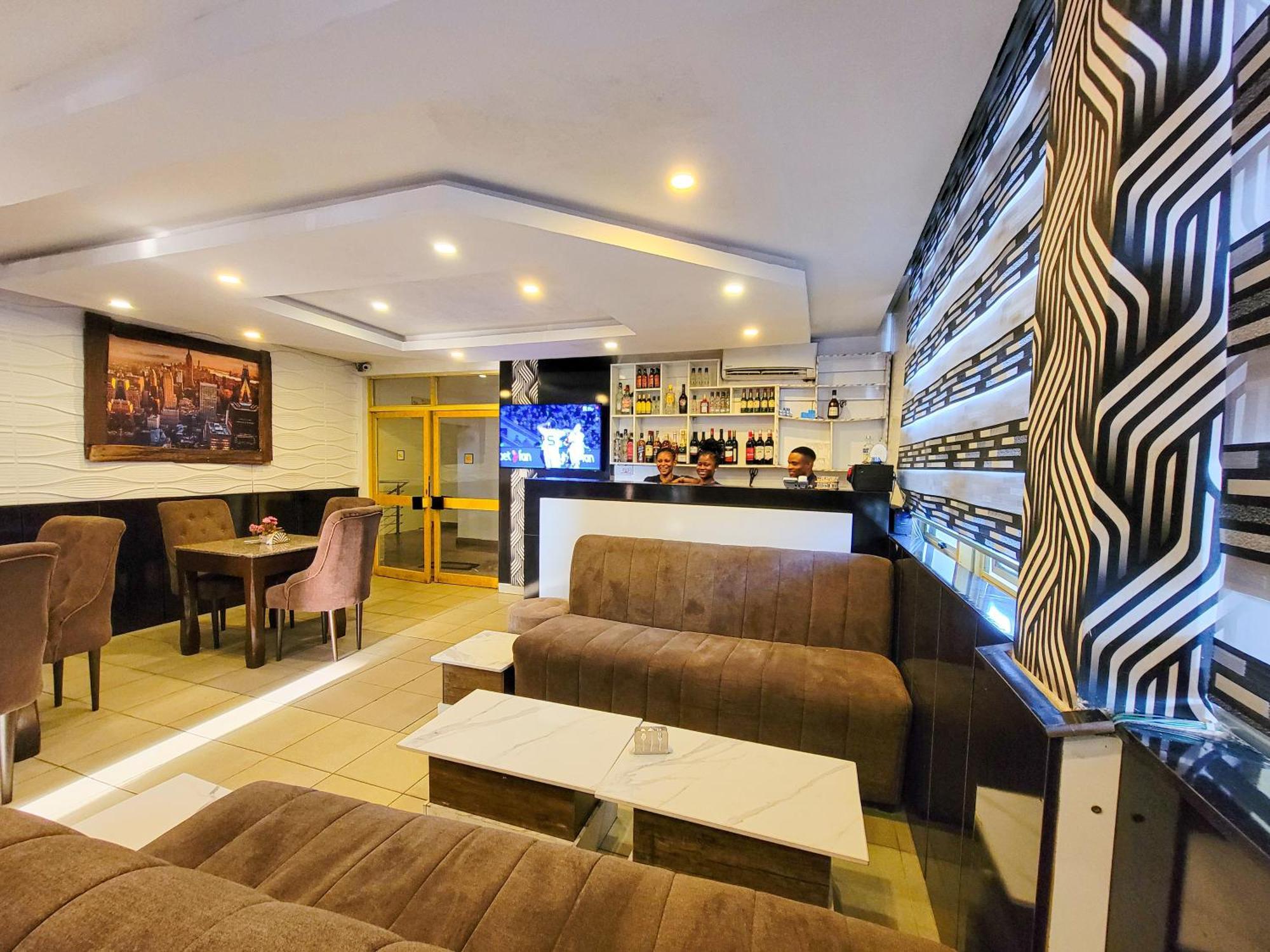 Presken Hotels @ Victoria Island Apese Esterno foto