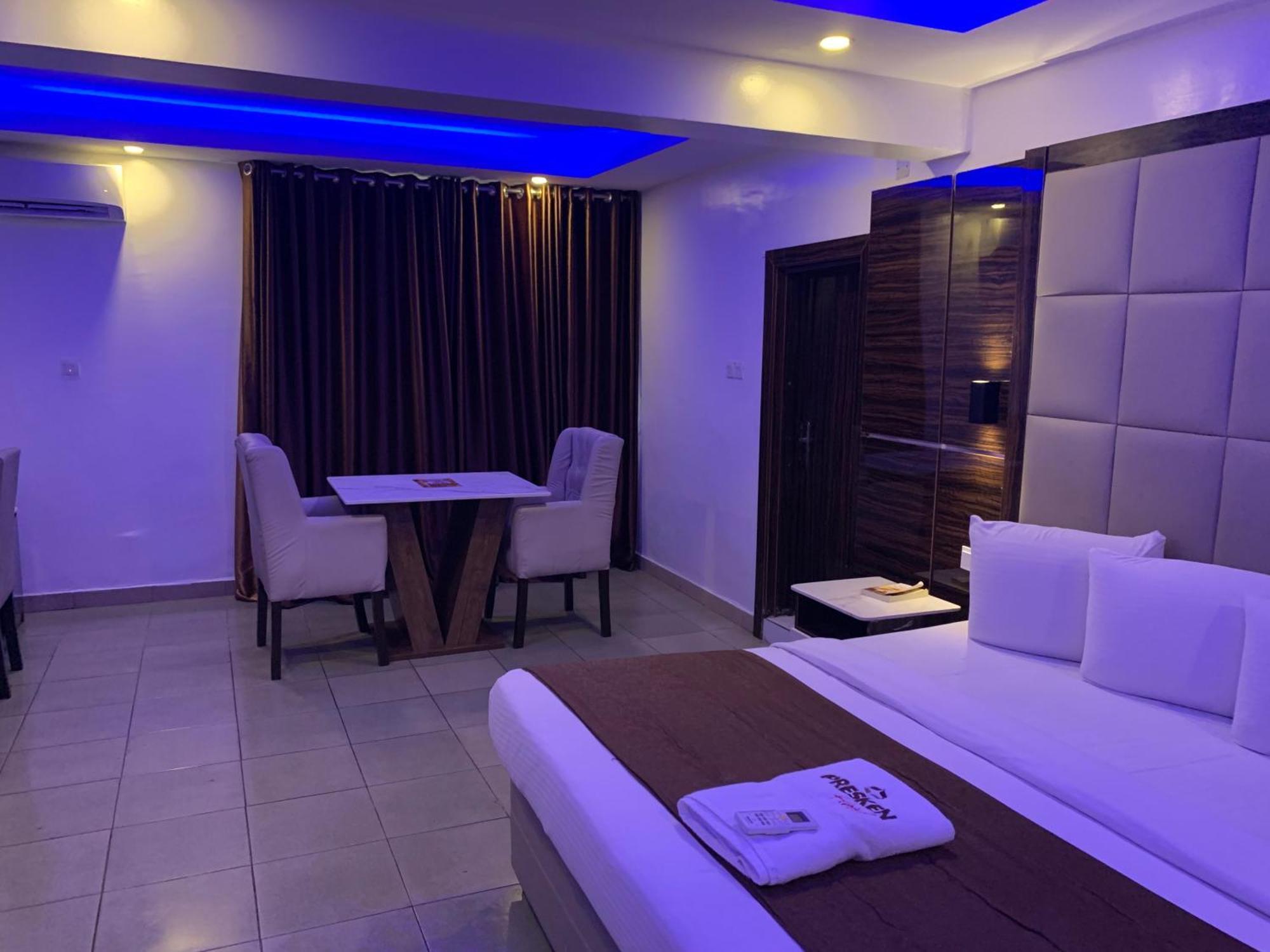 Presken Hotels @ Victoria Island Apese Esterno foto