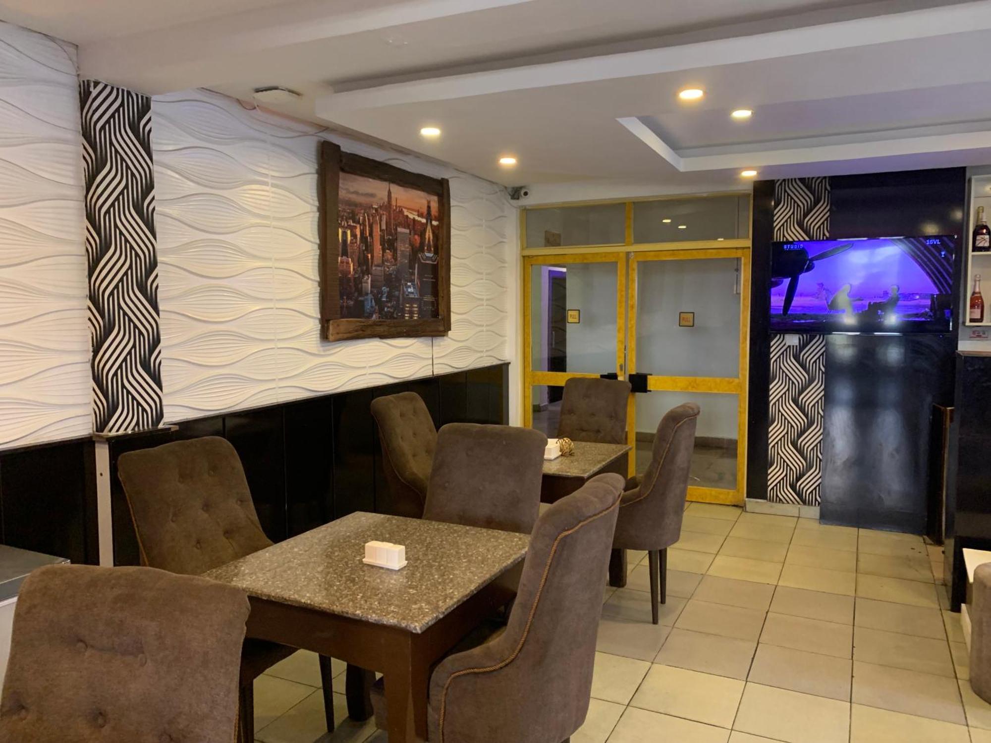 Presken Hotels @ Victoria Island Apese Esterno foto
